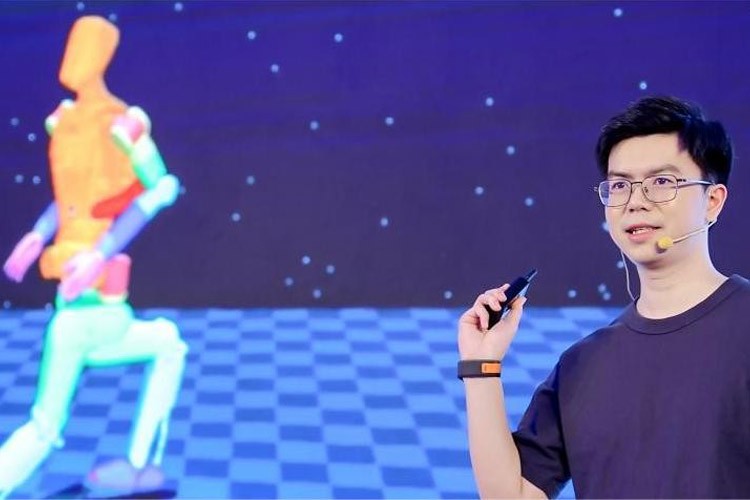 天才少年稚晖君U8国际平台官网机器人走路进场！AI模型做大脑，目标售价20万以内